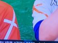 TV프로 "뭉쳐야 찬다"에 출전한 선수들의 어깨에서 발견한 십자가